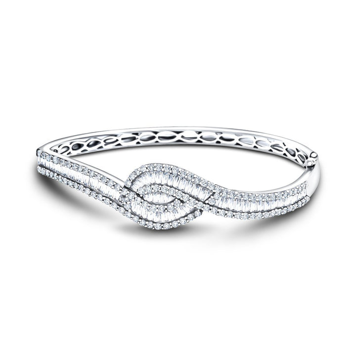 Baguette & Round Diamond Bangle 3.90ct G/SI Diamond in 18k White Gold
